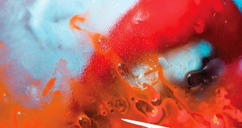 Creative director's artworks & editorial. Image review ~ Published by: Alejandro Di Esko, CEO & Publisher ©BEHIND IT Magazine | All Copyrights reserved to BEHIND IT Magazine©.